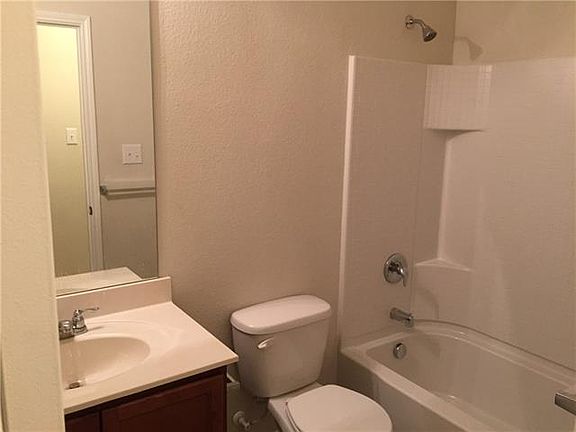 4th image of 7628 Berrenda Dr