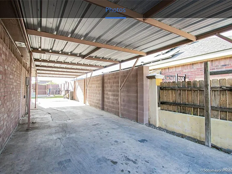 6104 S Rivera St — Photo 4
