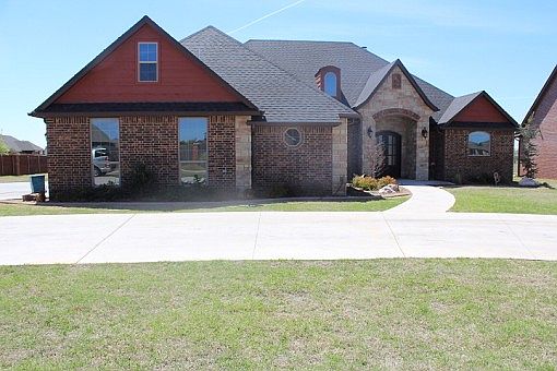 2nd image of 106 Sage Dr