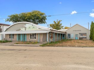 312 River St, Sabula, IA 52070