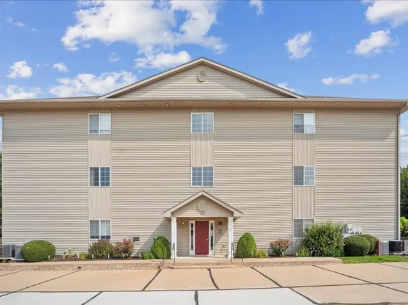 4190 Fairview Dr APT 2, Bettendorf, IA 52722