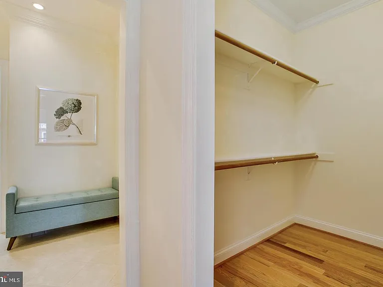7022 Little Leaf Linden Ln — Photo 28
