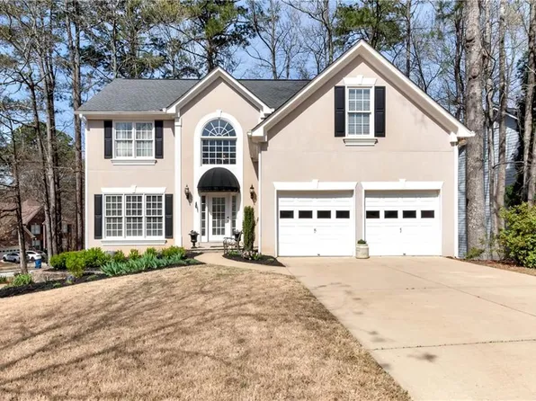 2002 Stonewick Ct, Lawrenceville, GA 30043