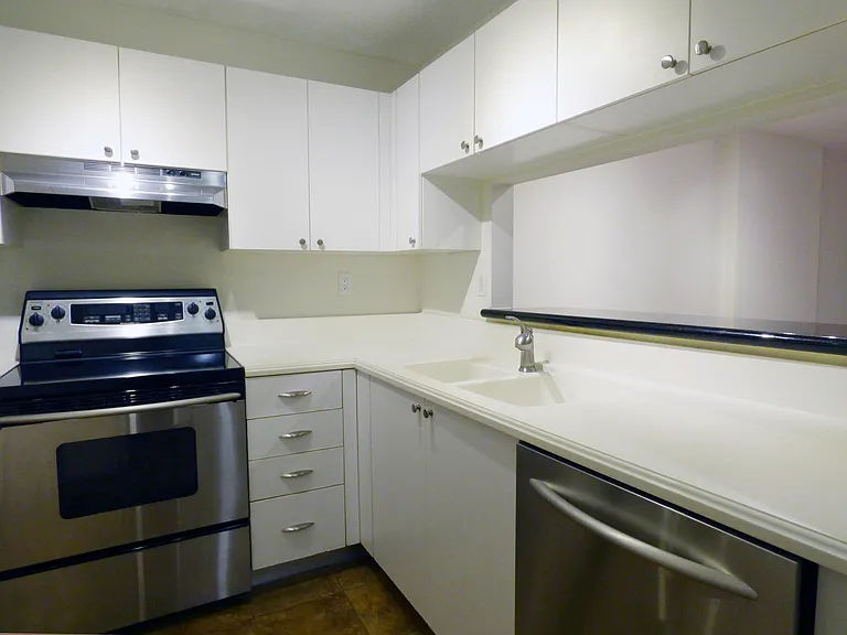 227 City View Dr — Photo 5
