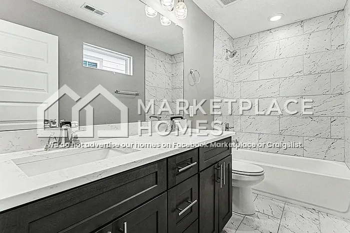118 Bell St — Photo 15