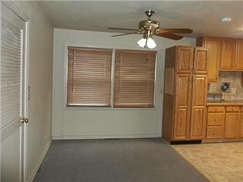4th image of 5224 Spruce Ave