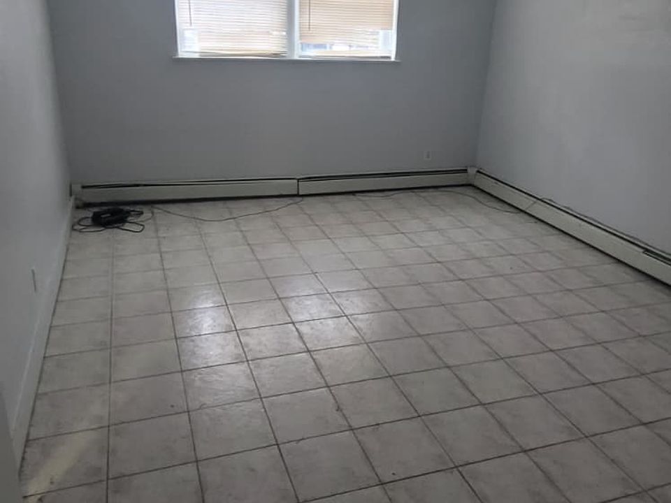 2nd image of 657 Nye Ave