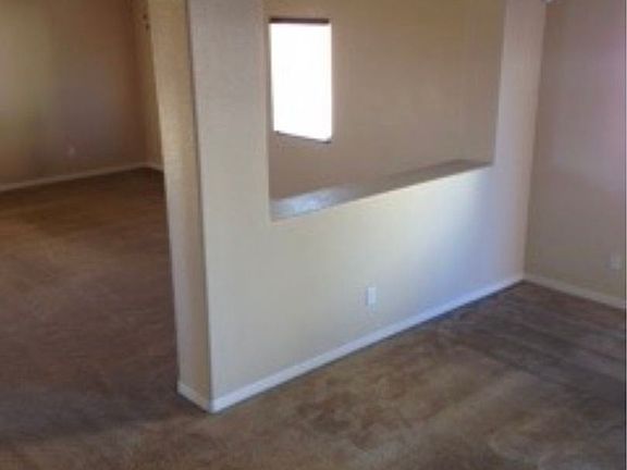 5th image of 141 Rosa Rosales Ct