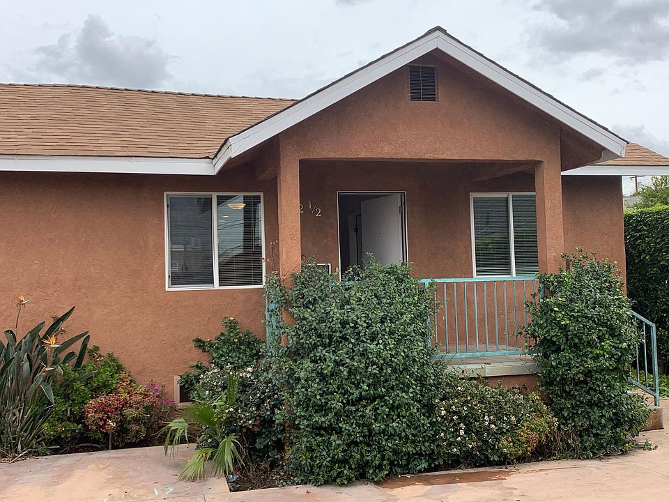 Front of 3 bedroom, 2 bath house