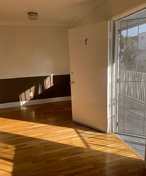 1422 N Serrano Ave #7 — Photo 9