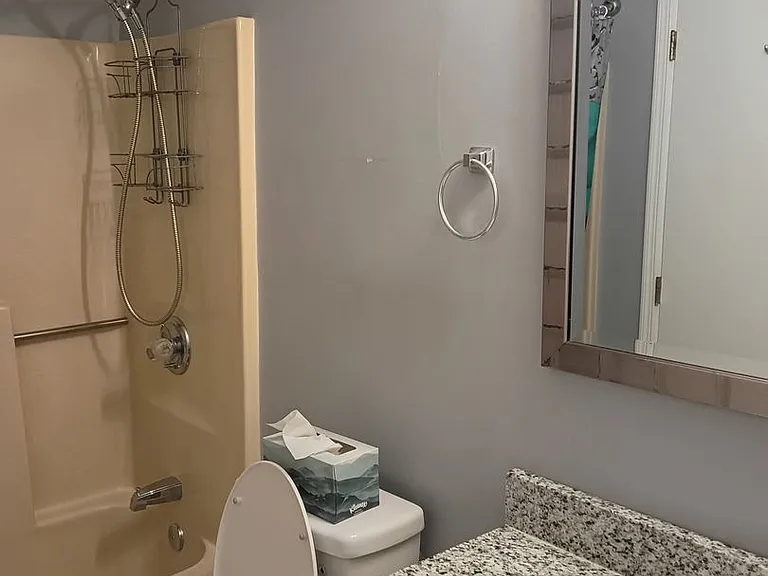1870 Auburn Ln #20-A — Photo 13