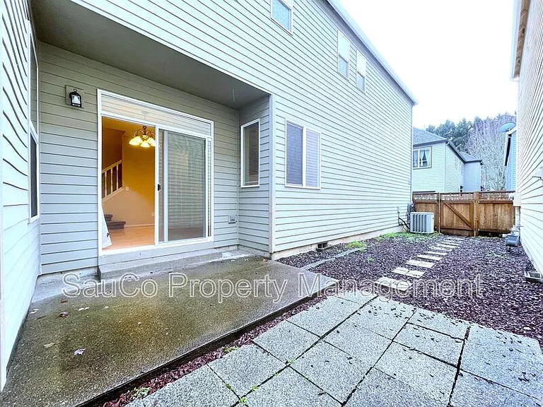 1146 SE Westerland St — Photo 18