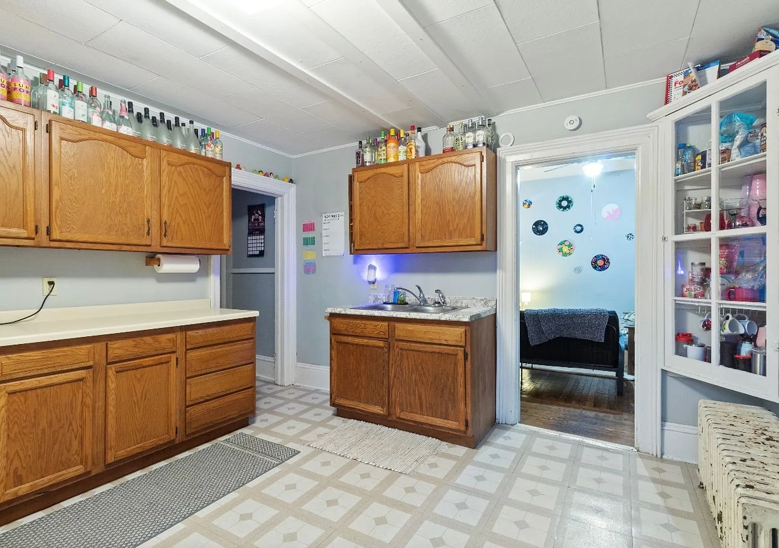5 Bedroom, 2 Bathroom Apartment Near UW-La Crosse — Photo 4