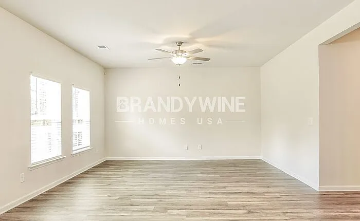 693 Patmore Dr — Photo 5
