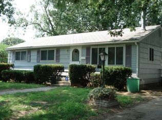 69 Astral St, Warwick, RI 02888