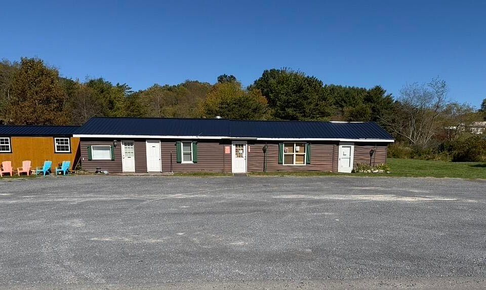 1st image of 7997 Sweet Springs Valley Rd