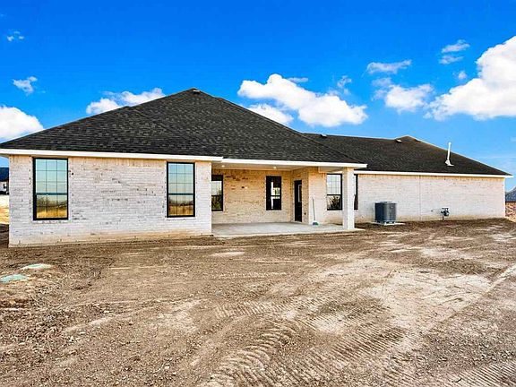 5th image of 3522 Mesa Dr