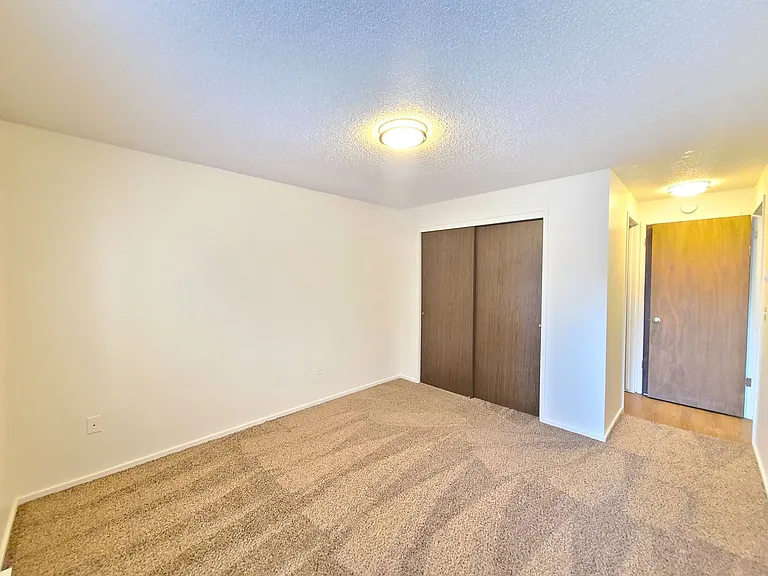 Horizon Apartments — Photo 8