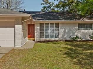 947 Neptune Ln, Houston, TX 77062