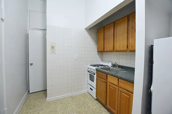 Rented by Bold Marketing | media 4