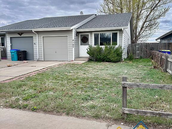 4th image of 4107 Hayes Cir #1