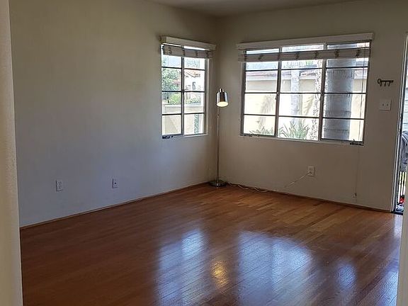 4th image of 4711 Biona Dr
