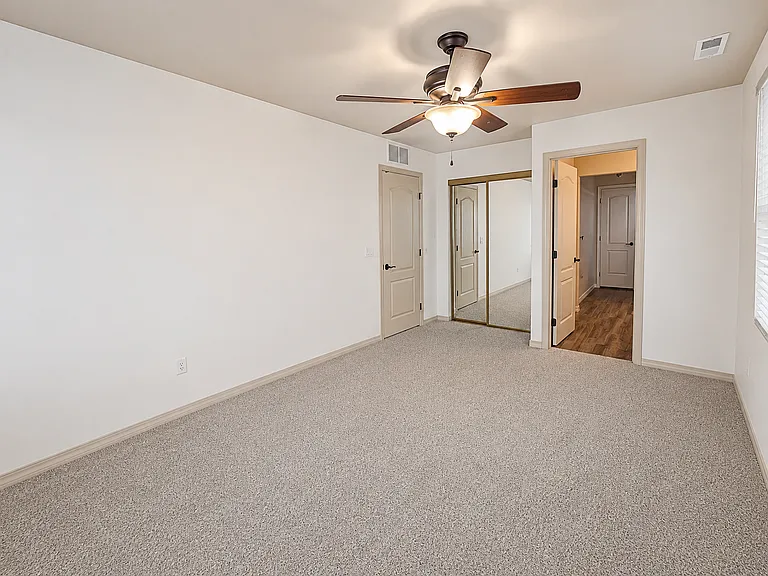 21206 Tallman Ct — Photo 18