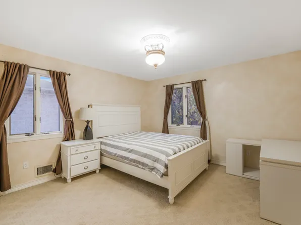 201-03 28th Avenue image 18 of 25