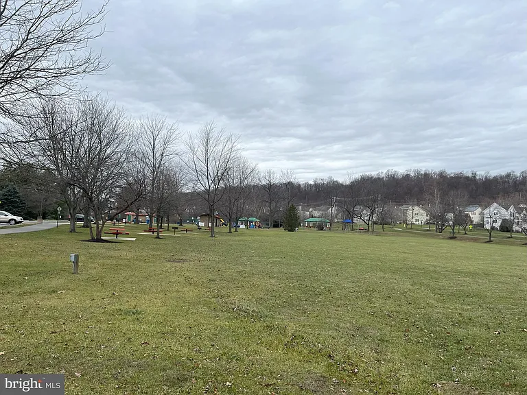 42 Madison Way — Photo 44