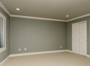 255 Riveredge Dr, Chatham, NJ 07928