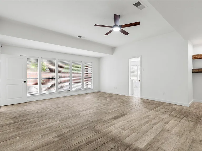 17003 Davenport Rd — Photo 19