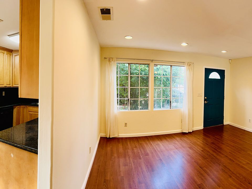 Living Room, Kitchen and Breakfast Nook