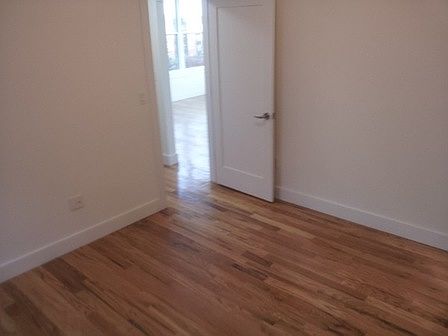 5th image of 490 Ocean Pkwy APT 61