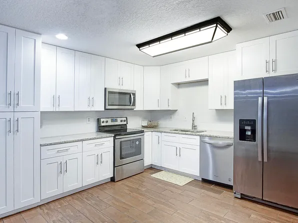 1615 Laurel Leaf Lane #B, Fort Pierce, FL 34950