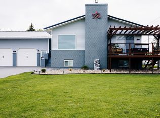 321 15th St SW, Jamestown, ND 58401