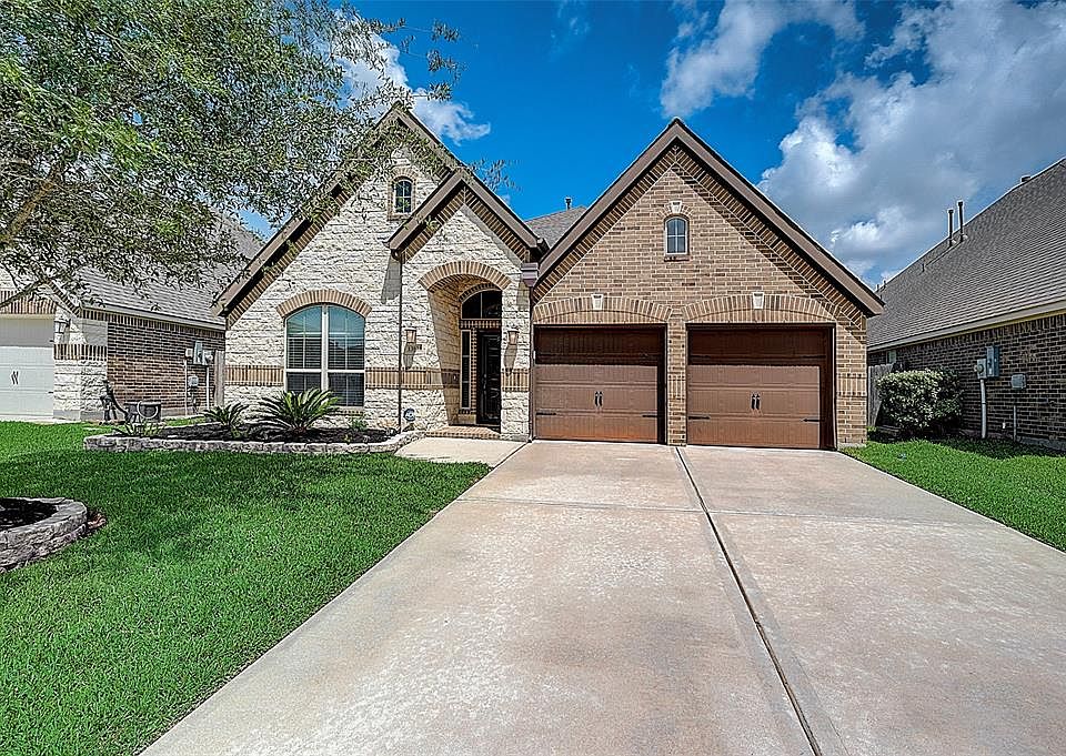 1st image of 13823 Arbor Meadows Lane