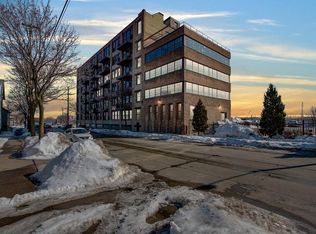 215 W Maple St #G17, Milwaukee, WI 53204