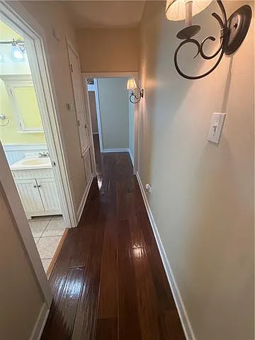 804 Pontalba St — Photo 10