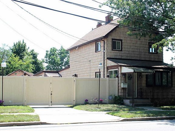 2nd image of 87 W Greenwich Ave