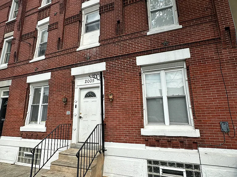 2005 N 16th St #3B — Photo 1