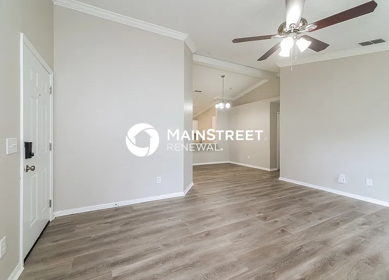 130 Diamond Ridge Blvd — Photo 3