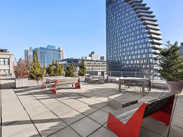 30 Main St #3C — Photo 15