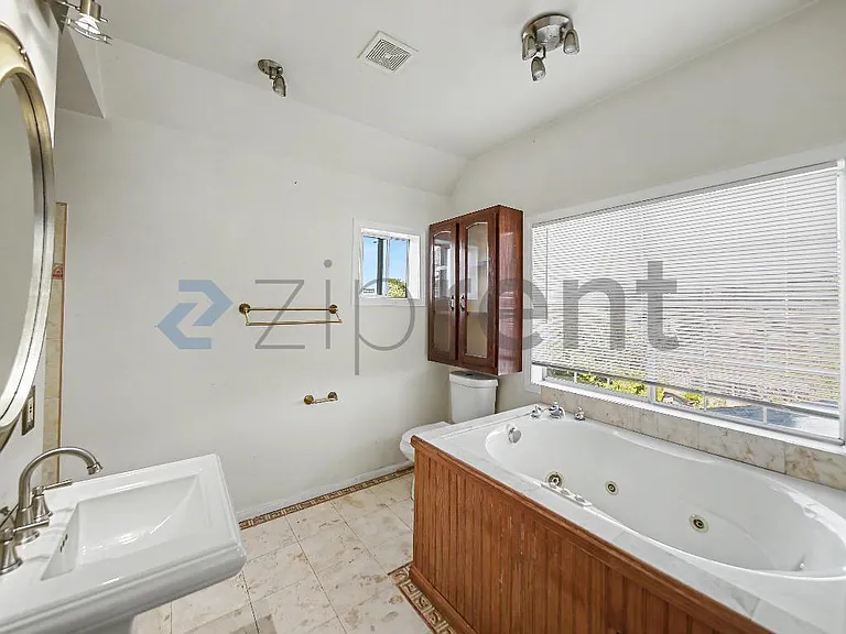 233 S Benton Way — Photo 34