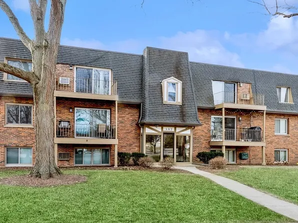 447 Cavalier Ct APT 26, Dundee, IL 60118