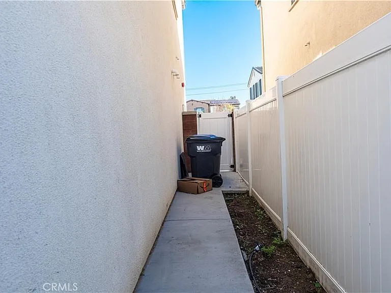 16458 Globetrotter St — Photo 36