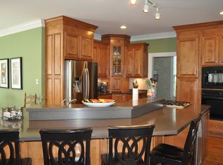 272 Sir Thomas Lunsford Dr, Williamsburg, VA