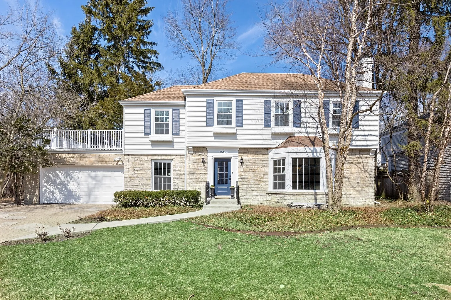 1525 Scott Ave photo 1