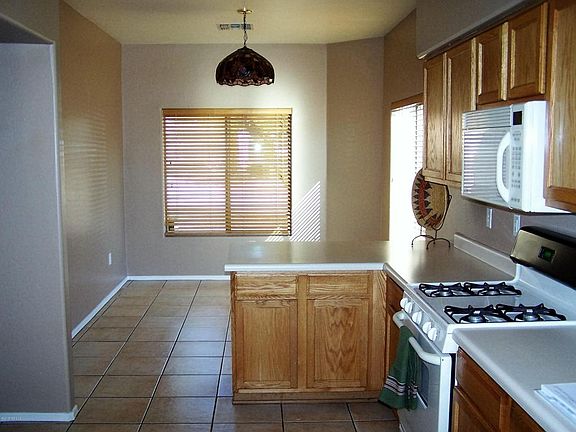 5th image of 492 E Placita Nodo
