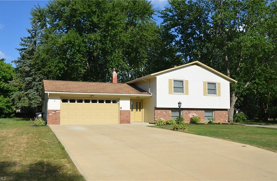 1st image of 1221 Tulip Ct
