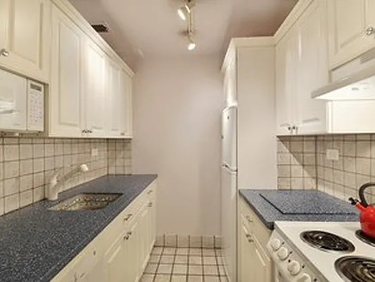 Sold by Corcoran | media 8